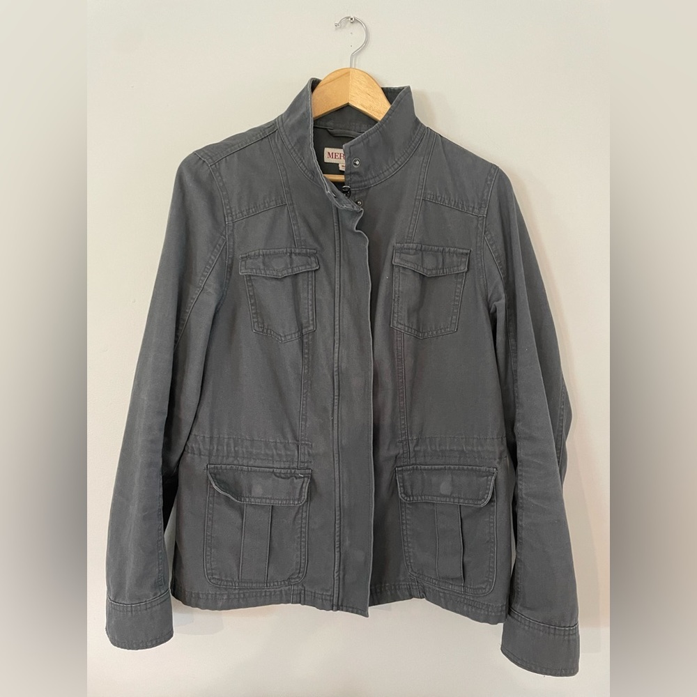 2/$20 Vintage Merona Grey Military Coat. Unisex. Size Medium.Light weight casual